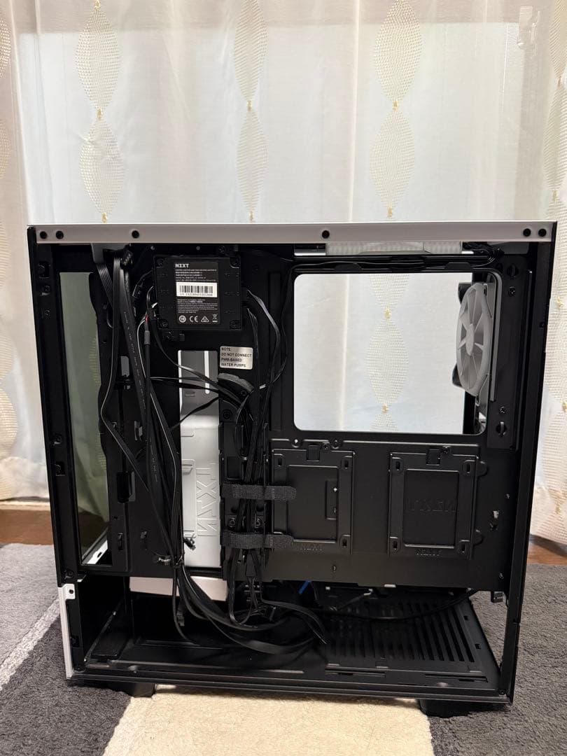 【美品・24時間以内発送】NZXTH 510 Elite White