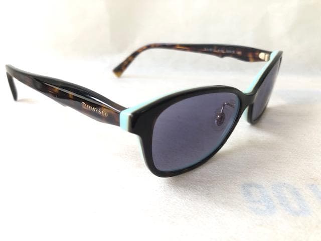 新品ティファニー調光サングラス眼鏡メガネめがね国内正規品