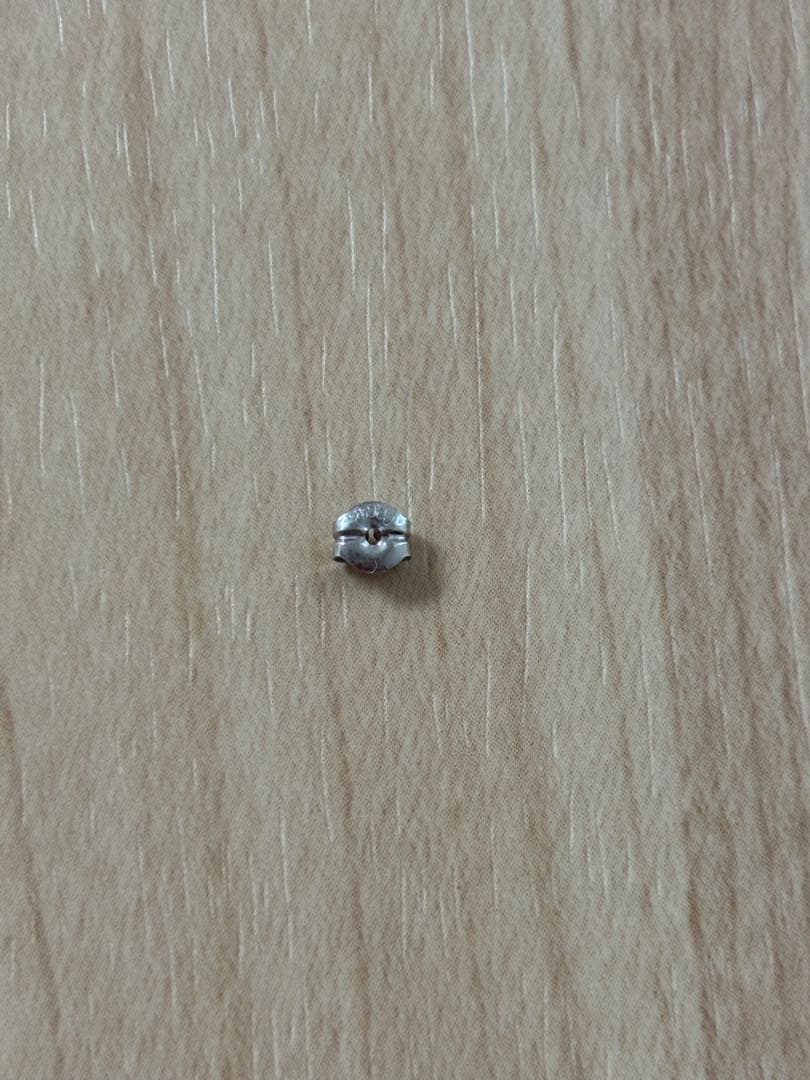ダイヤモンドピアス　片耳　0.15ct　pt900