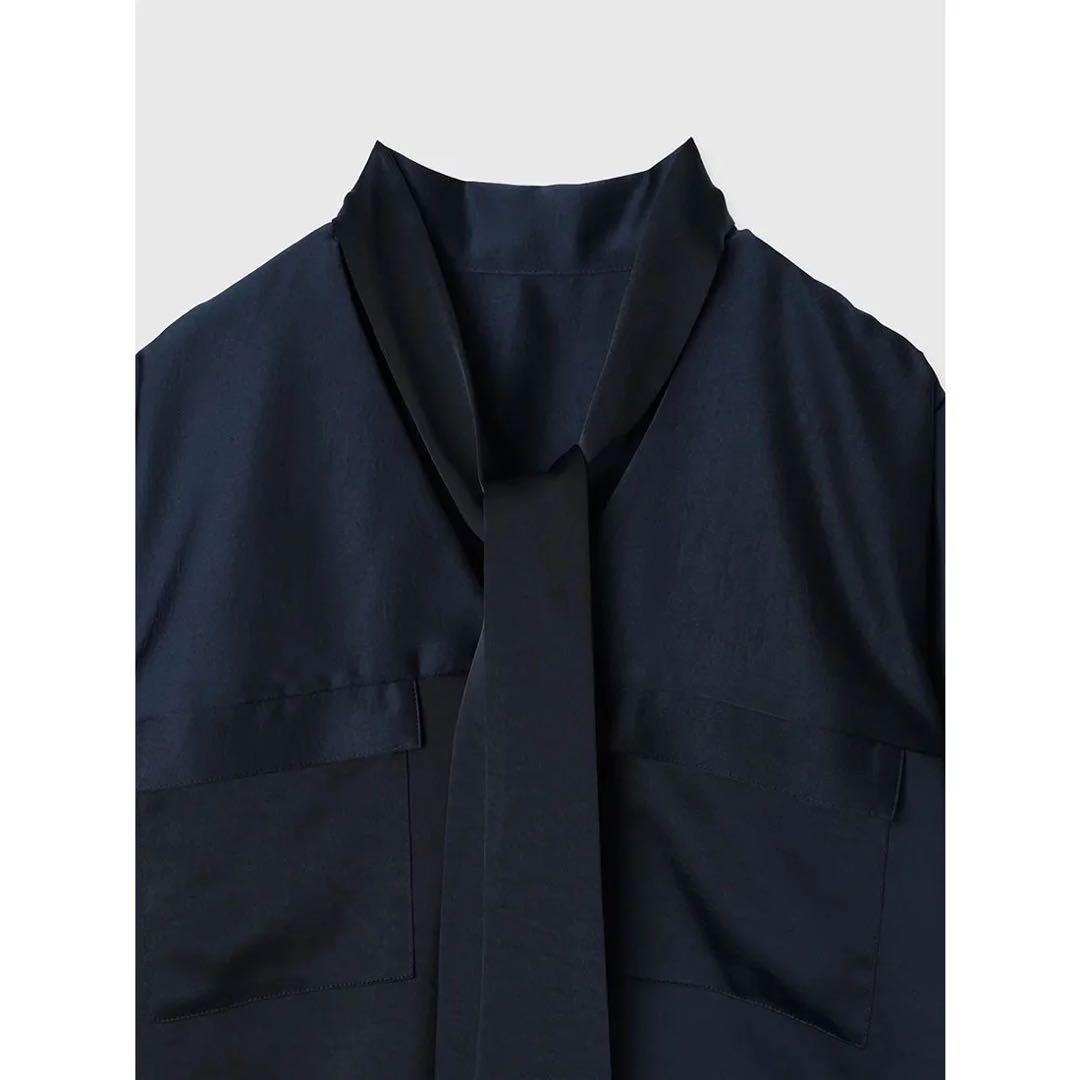 【美品】anuans（アニュアンス）サテンボウタイブラウス（ネイビー）