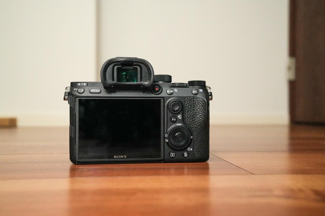 SONY α7III ミラーレス一眼 本体