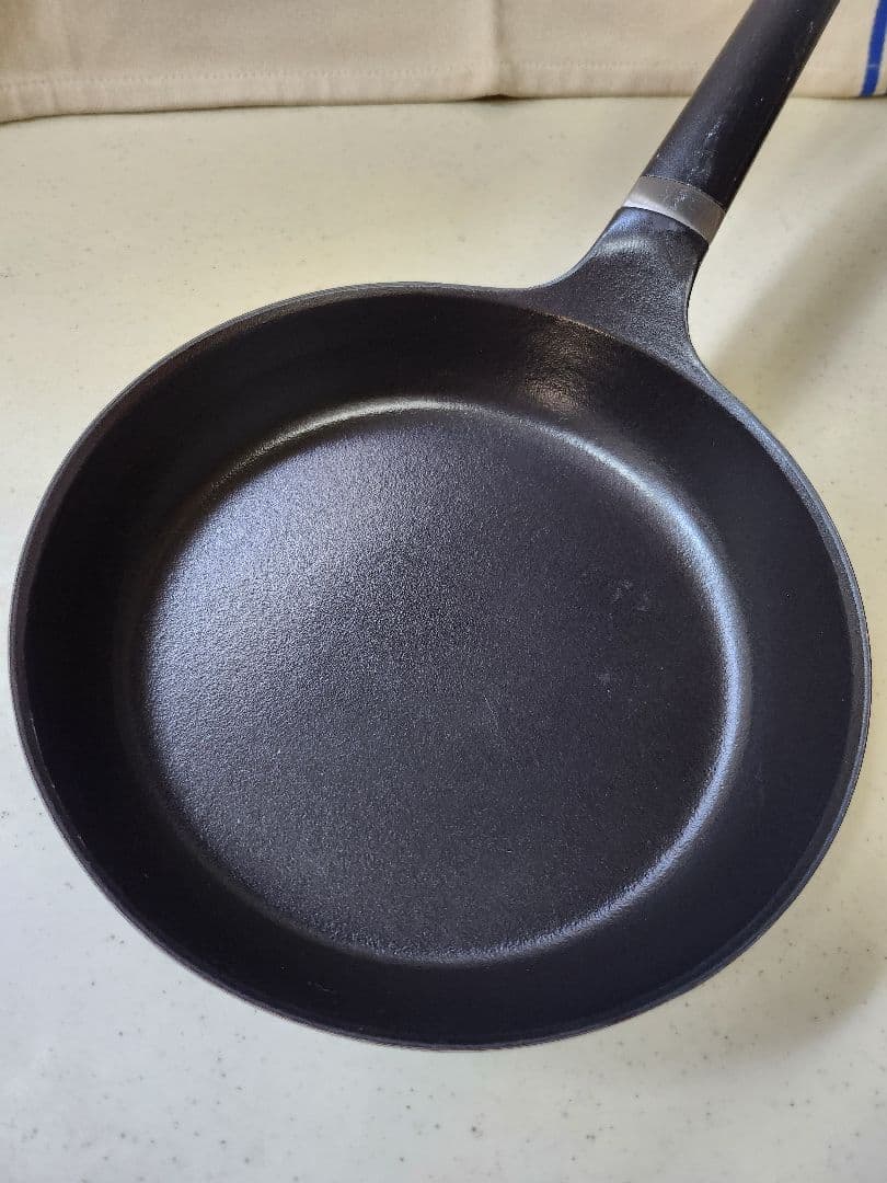 バーミキュラ　オーブンセーフスキレット 20cm　蓋セット