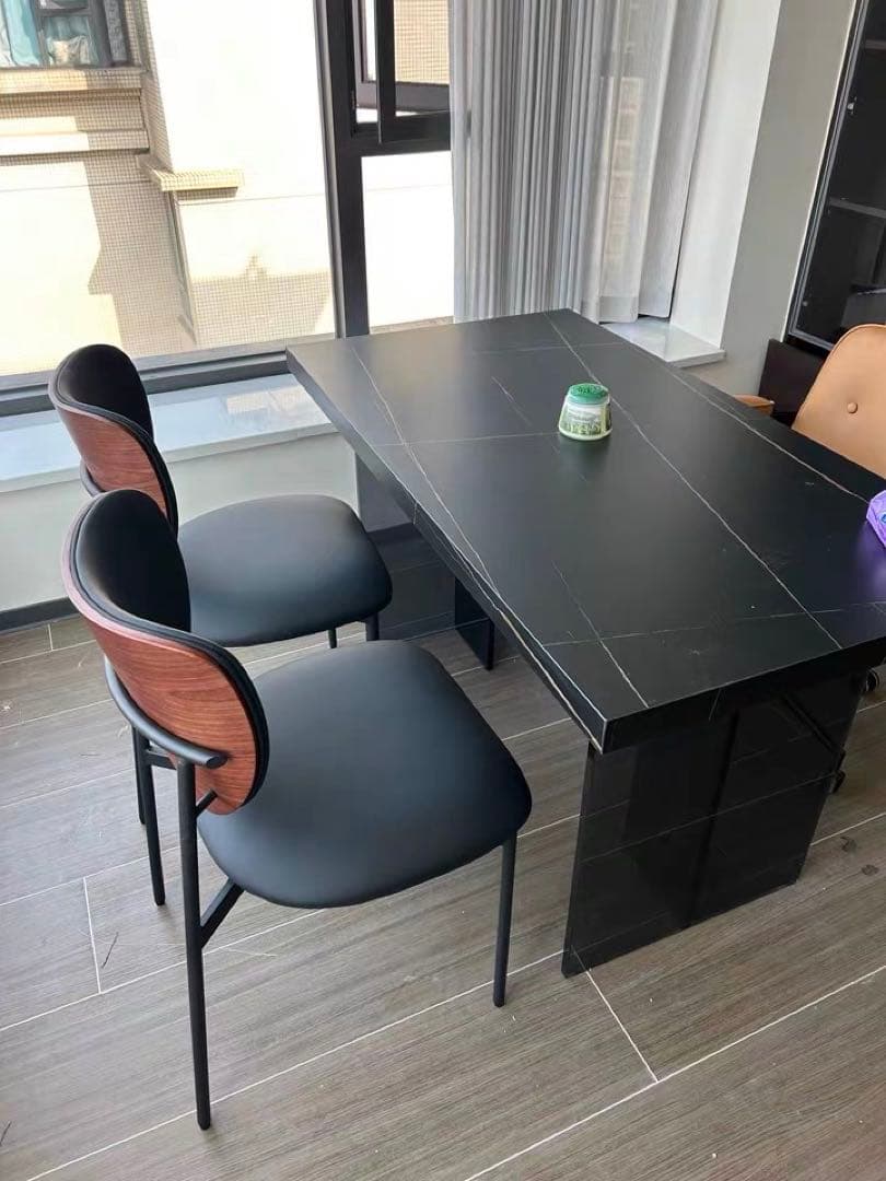 モダンダイニングチェア 黒色椅子2脚セット　おしゃれイス　高級感椅子