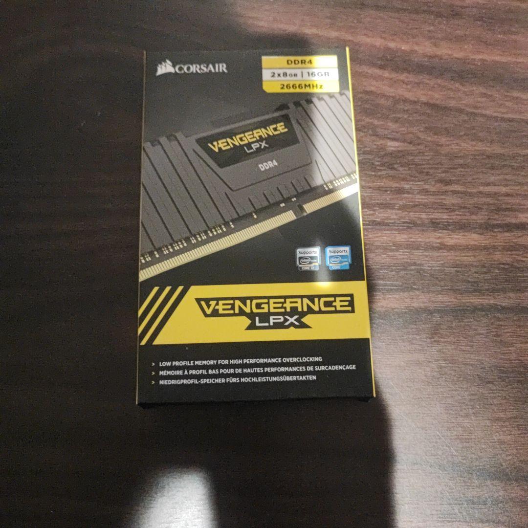 CORSAIR DDR4 メモリモジュール 8GB×2枚キット