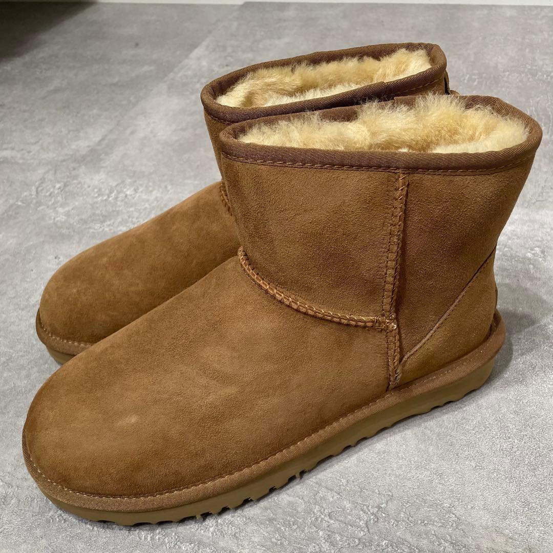 アグ UGG クラシック ミニ ボア シューズ 26㎝