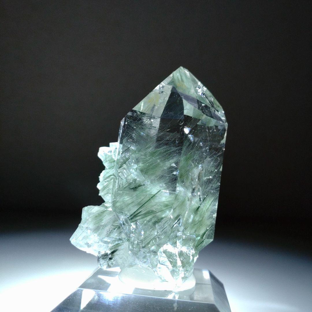 アクチノライト・イン・クオーツ(イタリア)