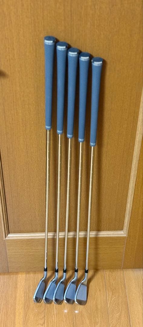 ブリーズ様用 テーラーメイド Qi MAX LITE アイアンセット #6~P