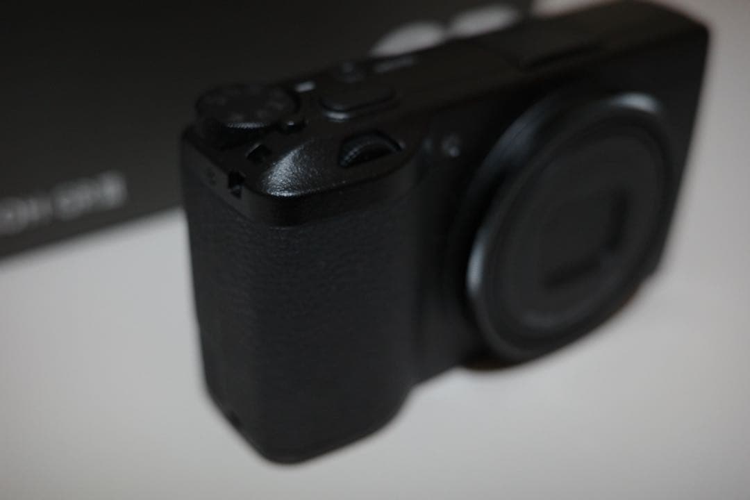 【かばお博士】RICOH GRⅢ 総ショット数2098 【美品】