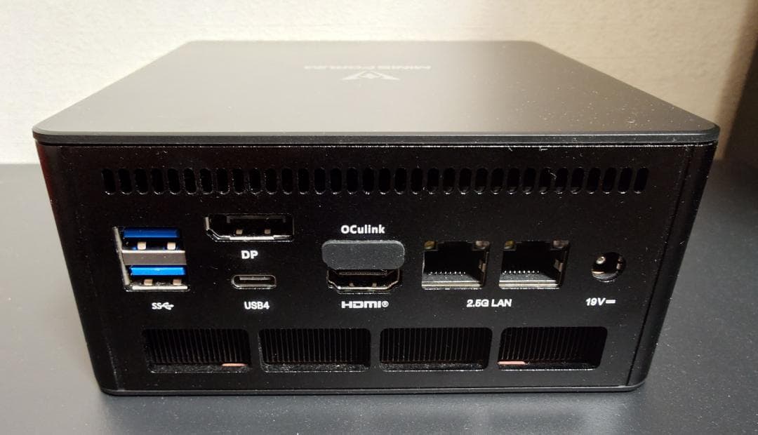 Minisforum UM890 Pro（Ryzen 9 8945HS 搭載）