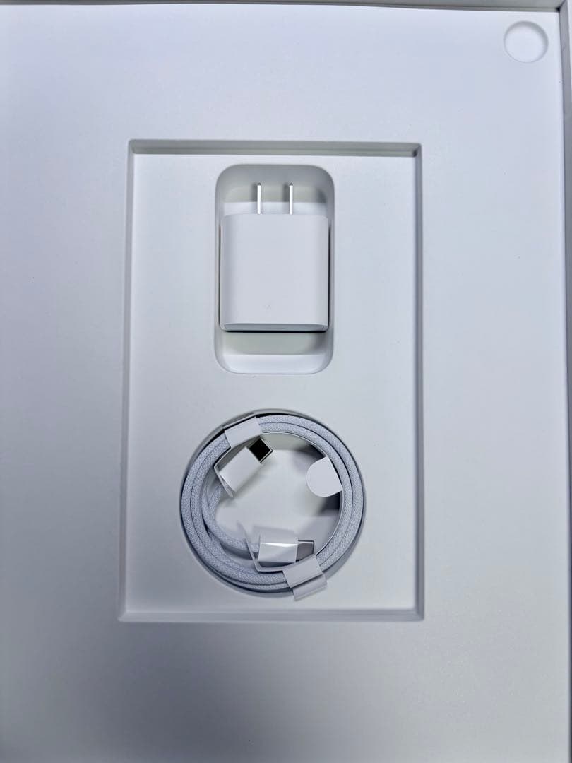 【ほぼ新品！】iPad Air 13インチ M2 Wi-Fi 128GB