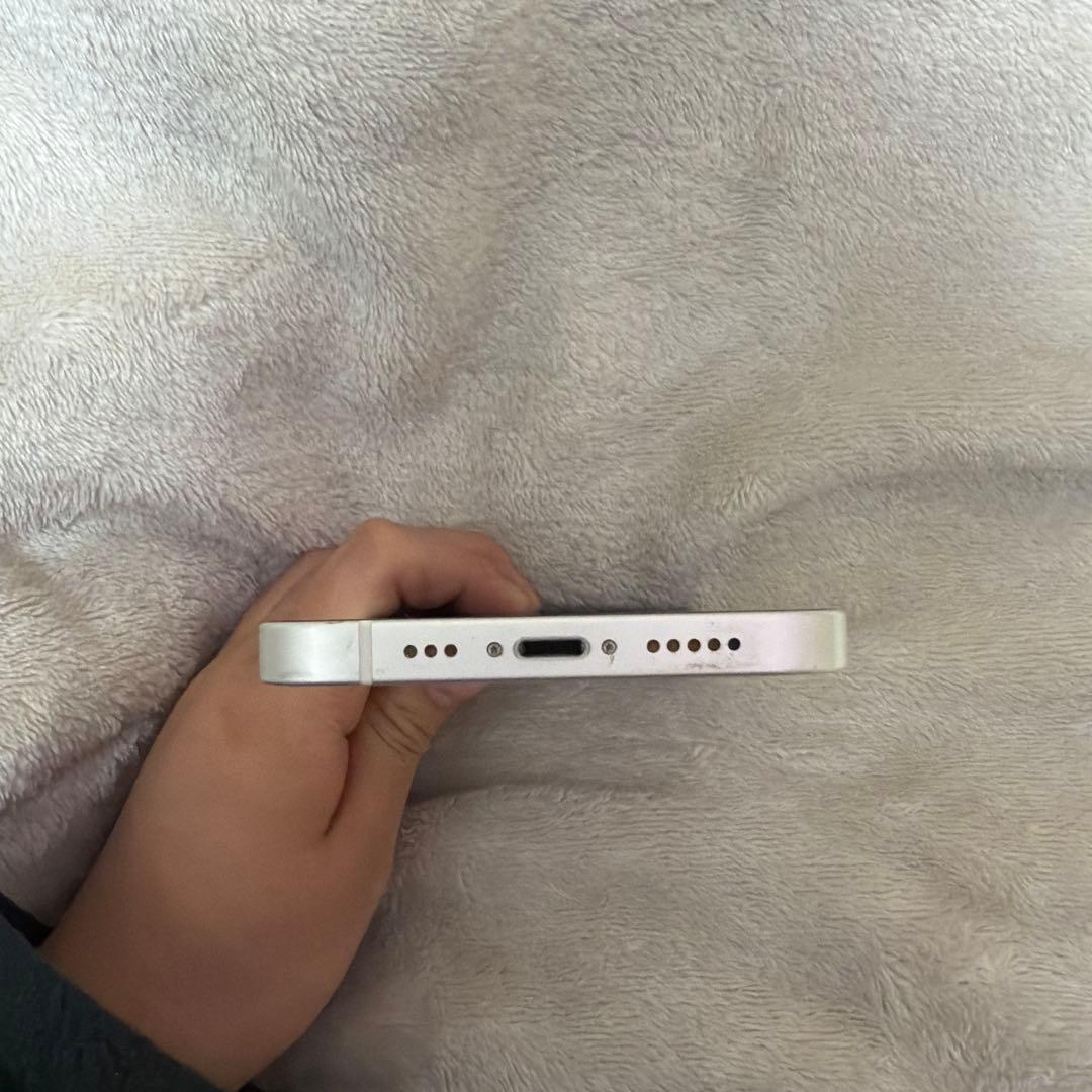 Apple iPhone12 128GB ホワイト　SIMロック解除済み