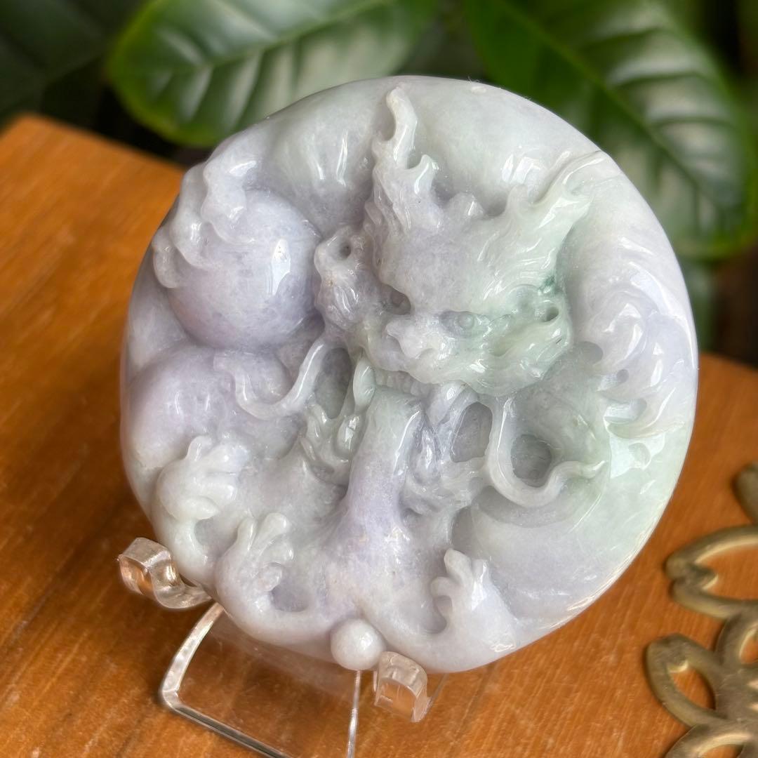 天然石 ラベンダー翡翠 龍彫り 置物55g