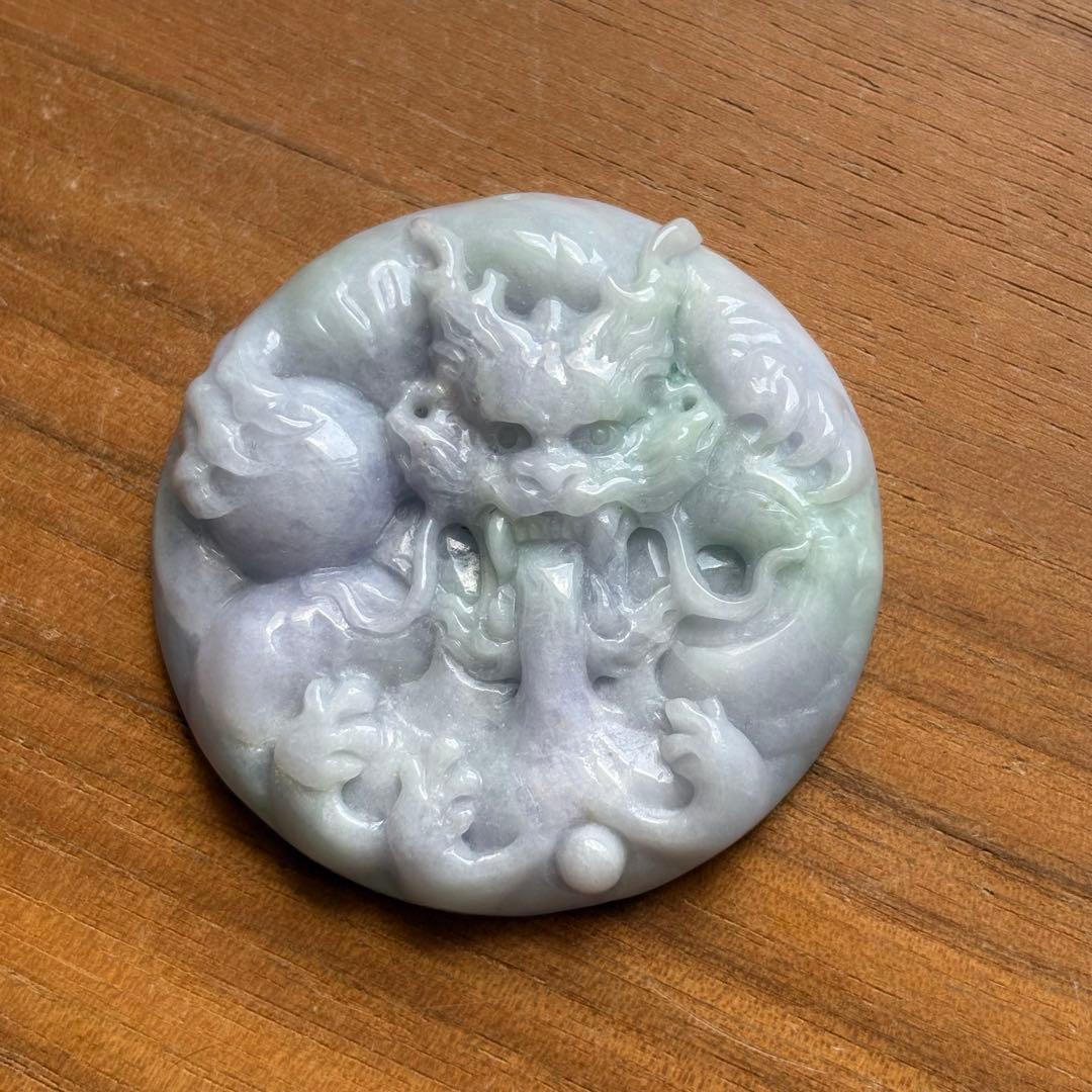 天然石 ラベンダー翡翠 龍彫り 置物55g