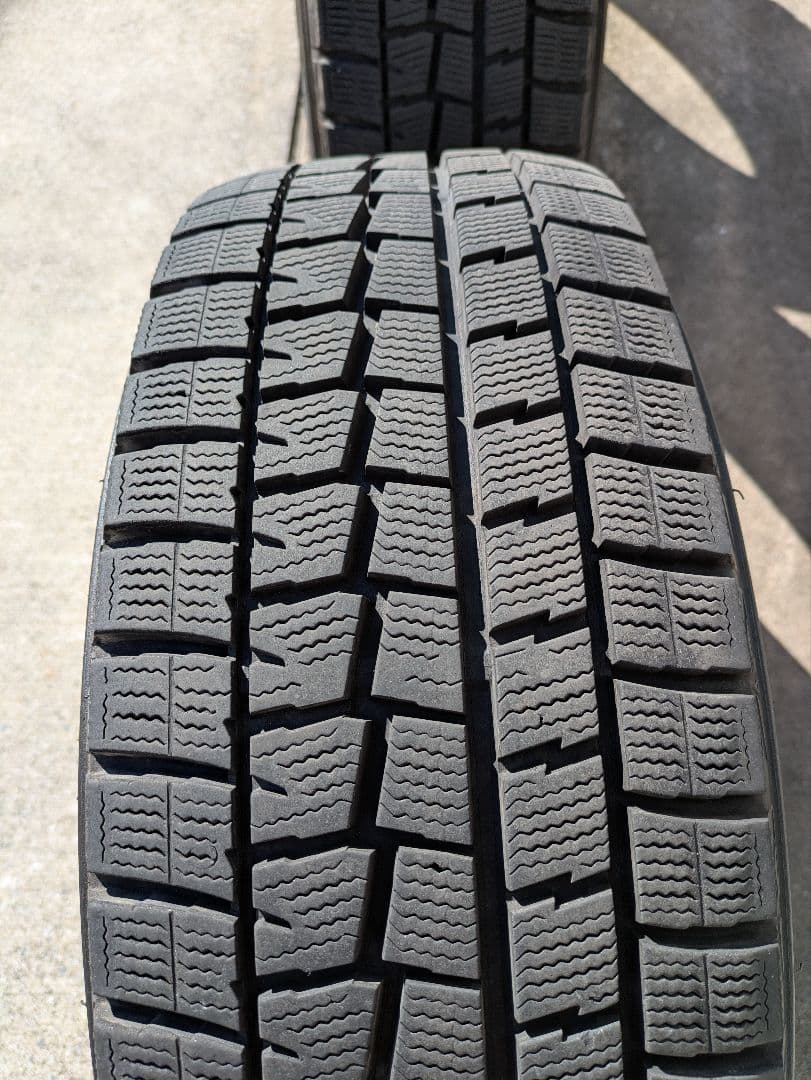 ダンロップ　スタッドレスタイヤ 215/65R16　4本セット