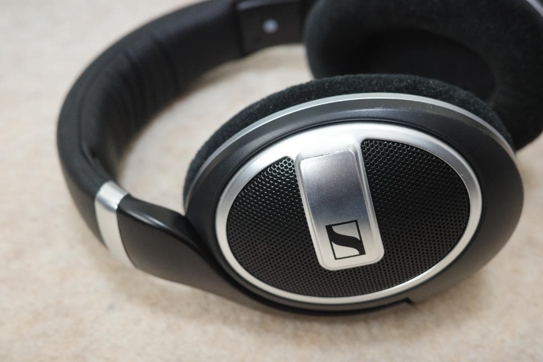 ヘッドホン HD599SE