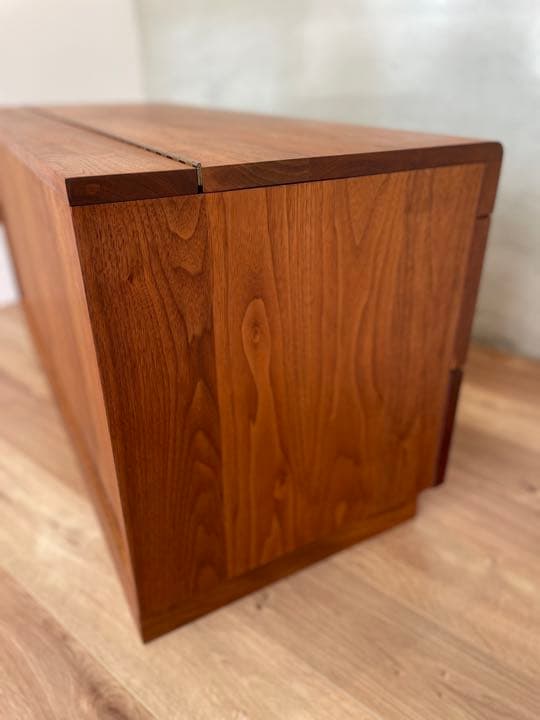 ドレッサーチェスト