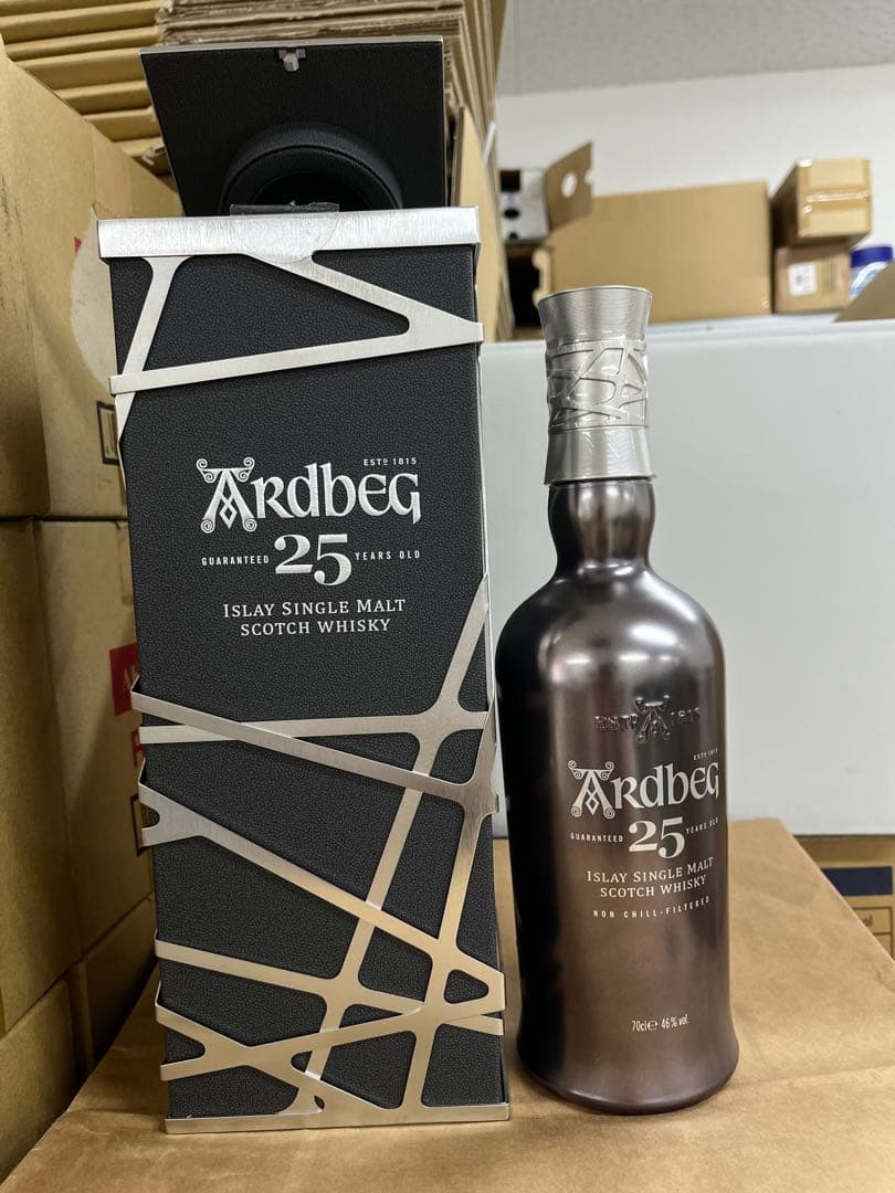 ウイスキー Ardbeg 25 Year Old 700ml 46%