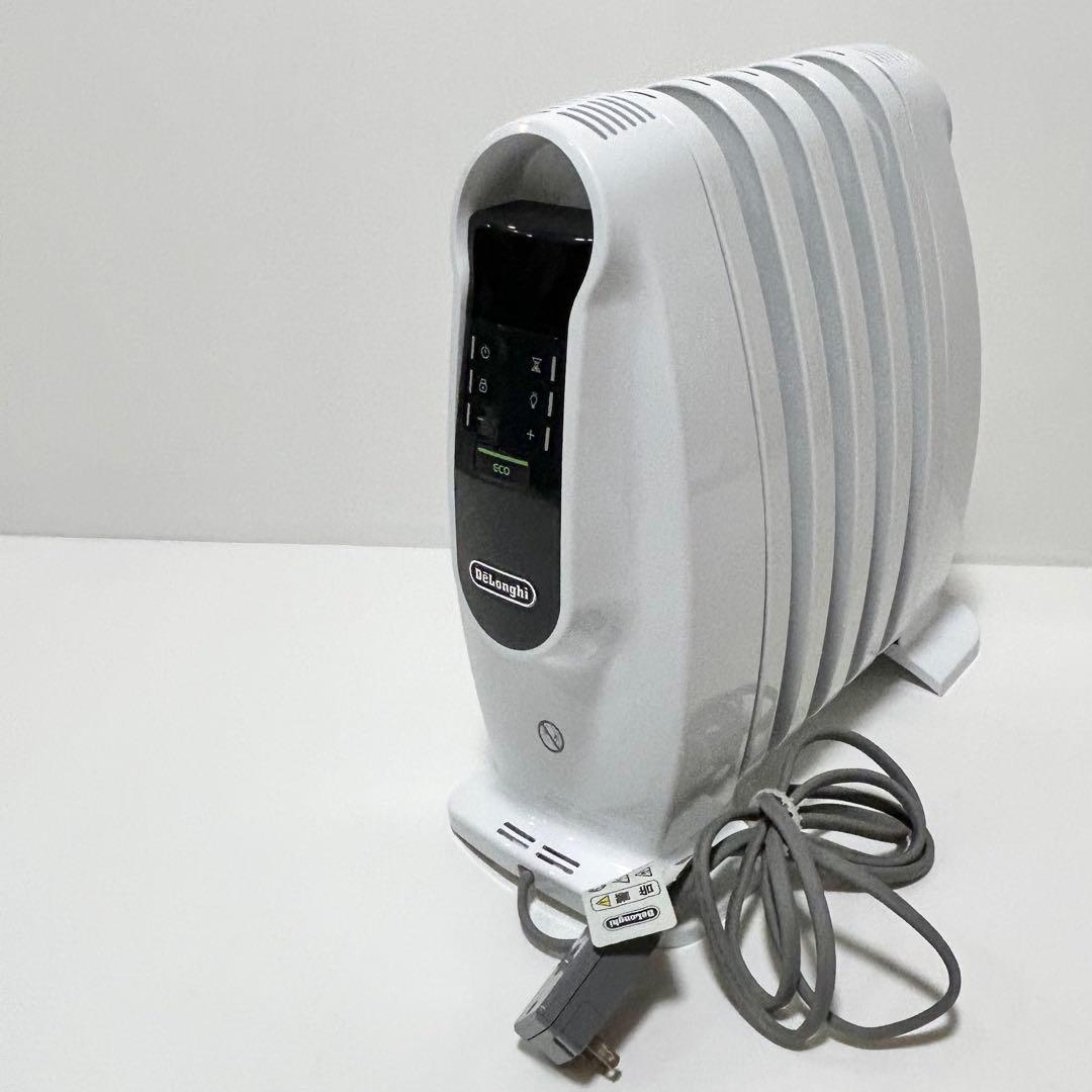 デロンギ　オイルヒーター NJ0505E【1〜3畳用】