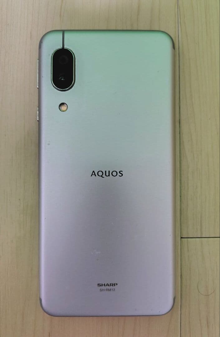 AQUOS　sense3