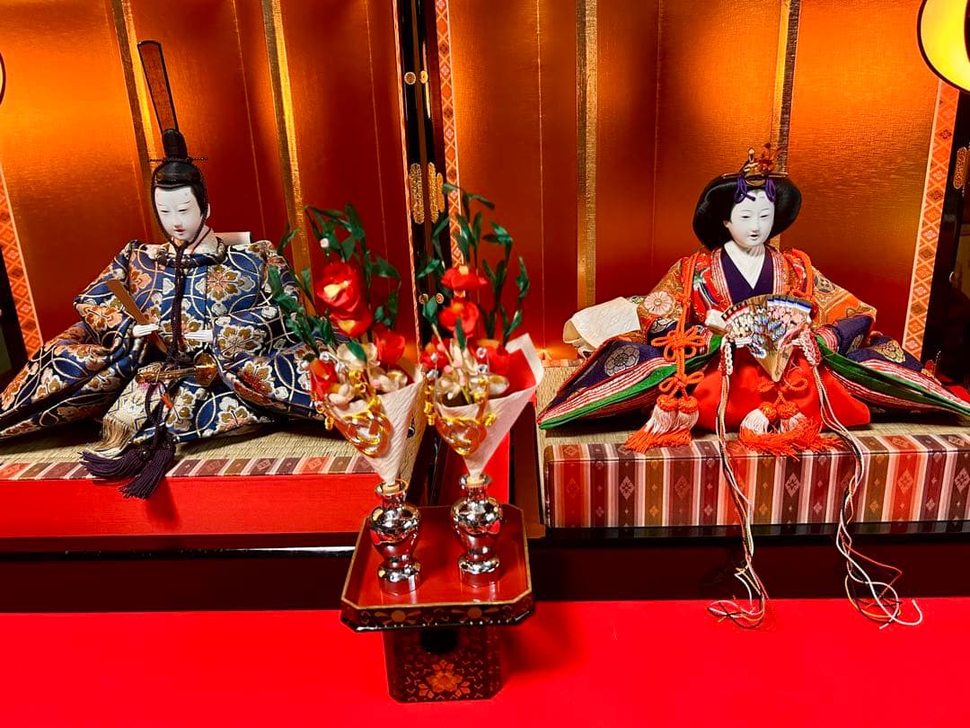 豪華な雛人形セット