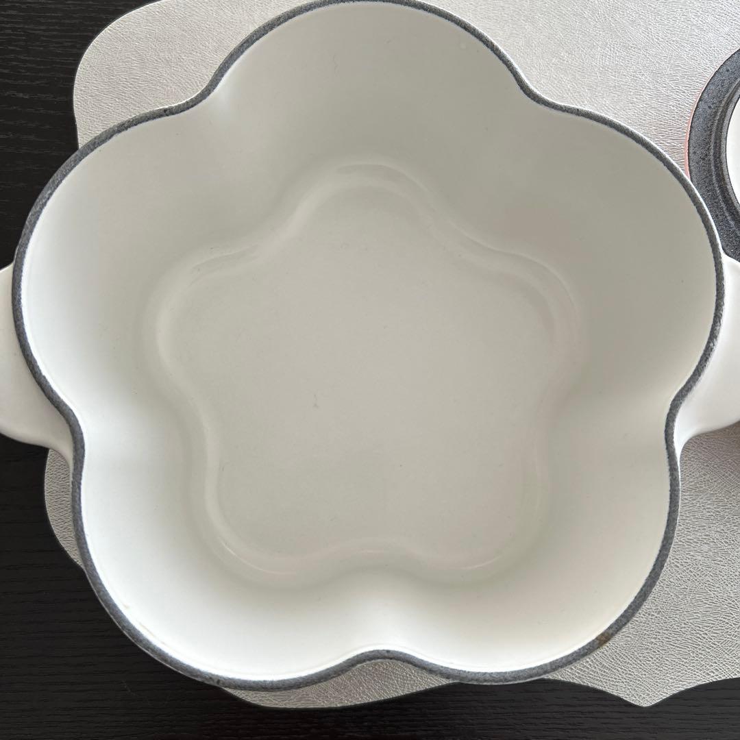 ルクルーゼ ココットフルール パウダーピンク　ル・クルーゼ