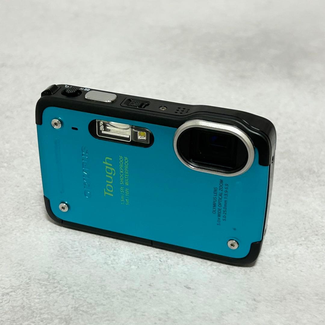 オリンパス TG-625 防水デジタルカメラ　防水　ビデオカメラ　アウトドア