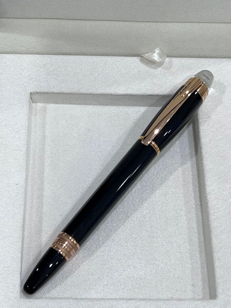 ブラックフライデーセール中！！【新品極美品】モンブラン　ボールペン　カードケース