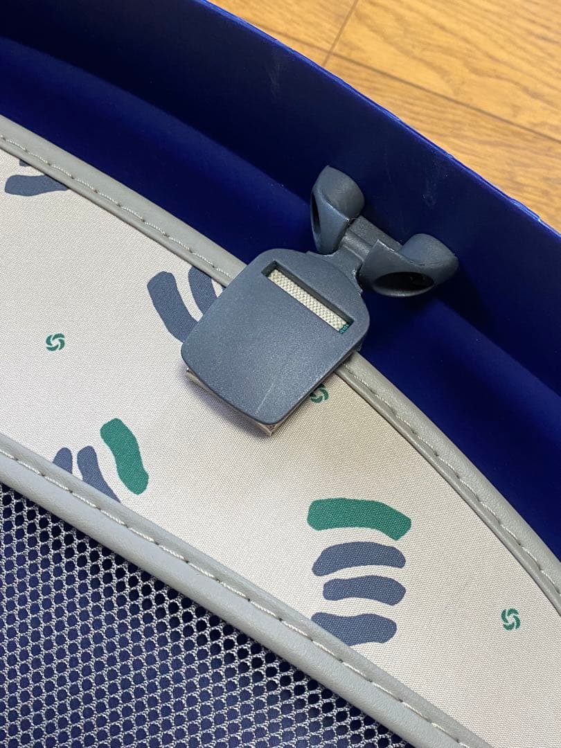 サムソナイト Samsoniteオイスター欧州デザイン