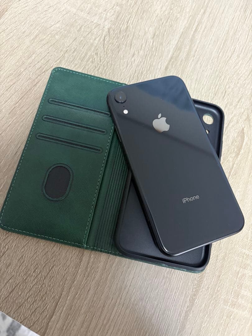美品❗️iPhoneXR Black 64GB ケース付 バッテリー90%