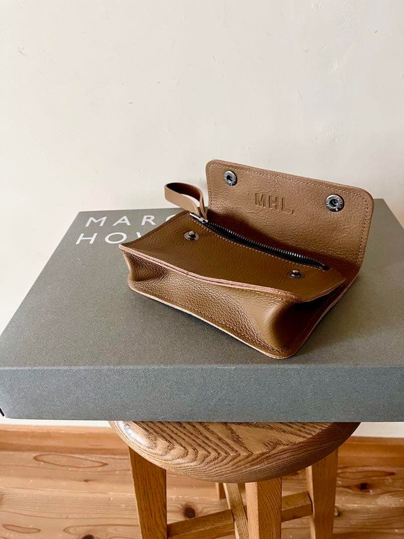 2024 代官山店限定 マーガレットハウエルレザーショルダーバッグ 2.4万