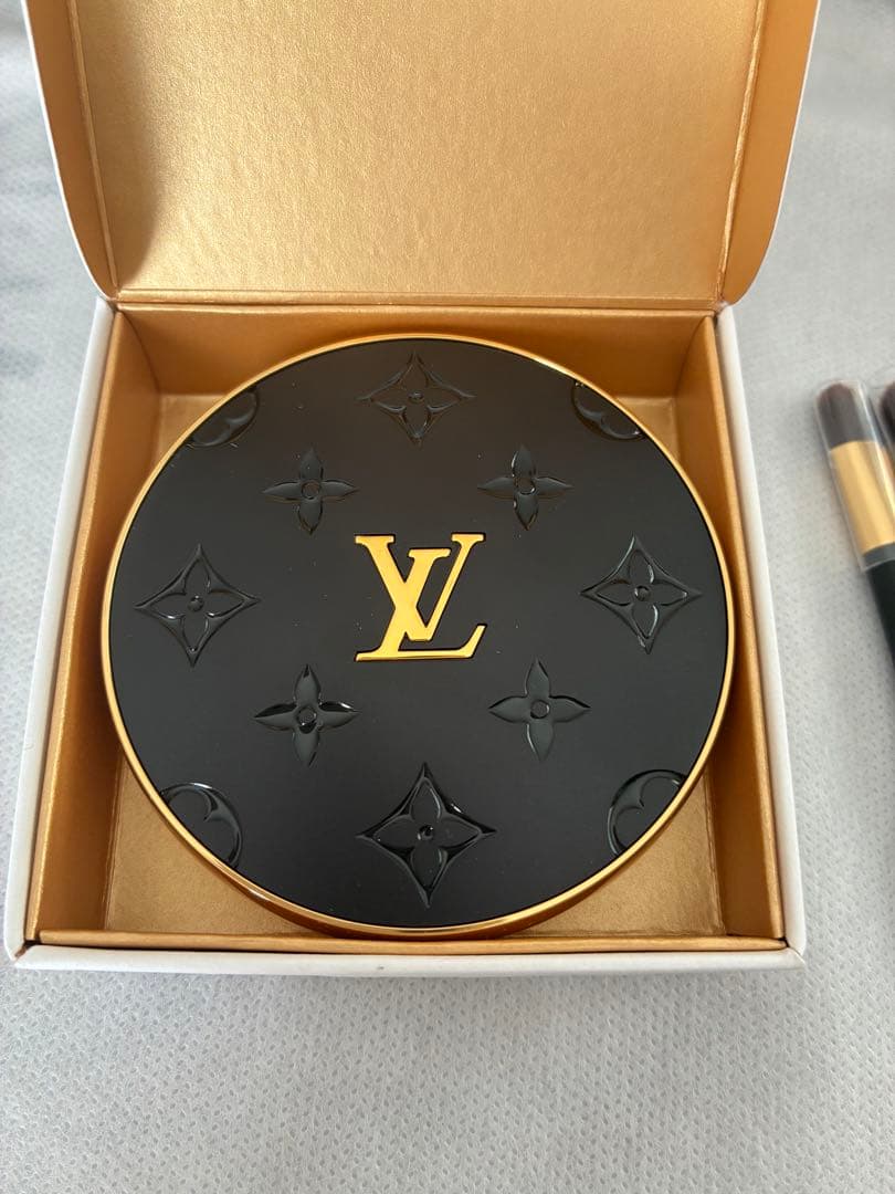 【新品未使用】LOUIS VUITTON LV オンブル 250 アイシャドウ