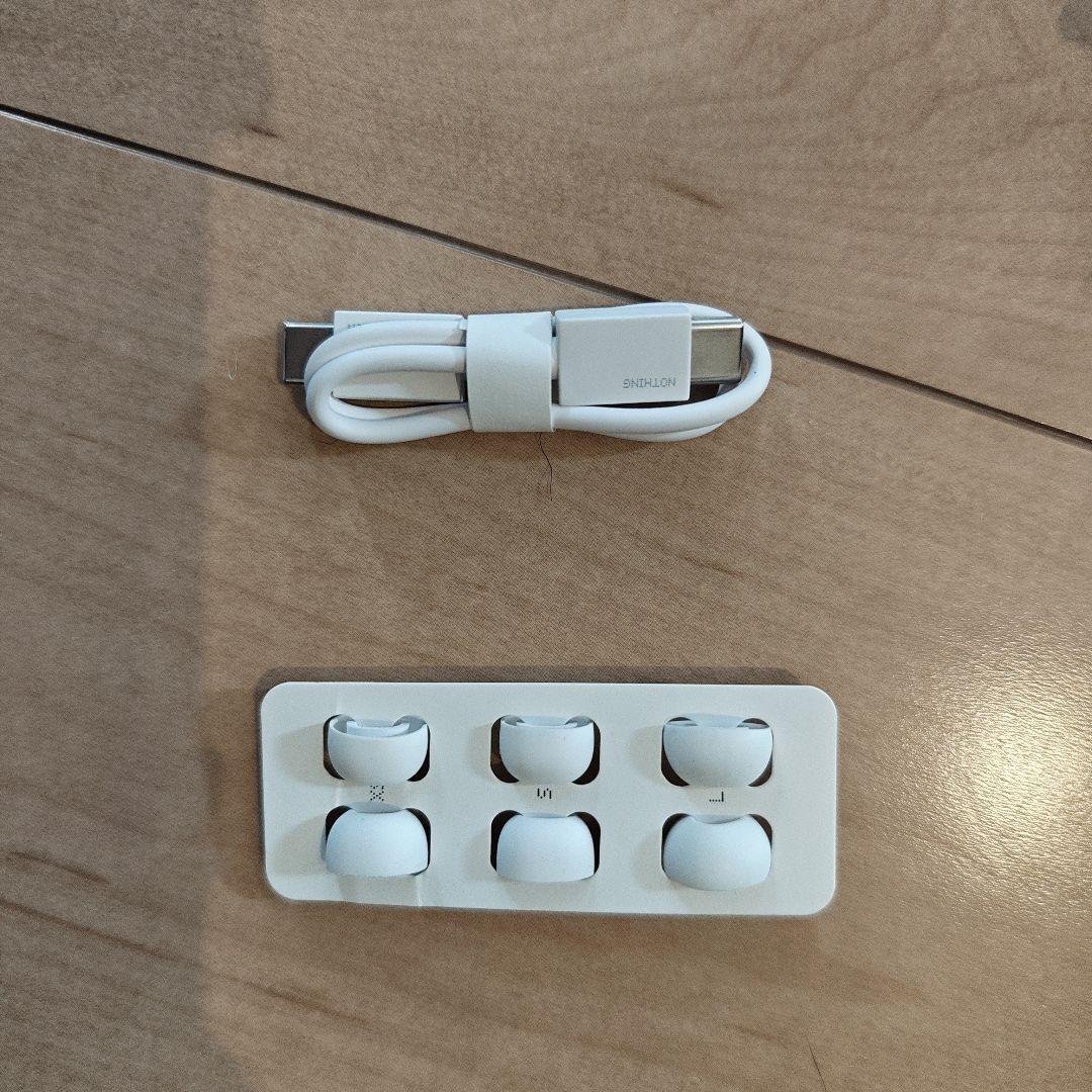 Nothing ear (3)　右耳なし