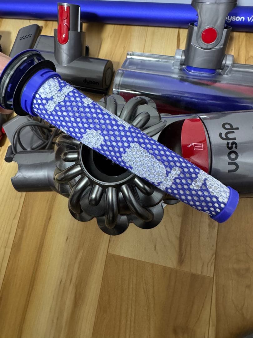 Dyson V7 Slim スティッククリーナー 本体