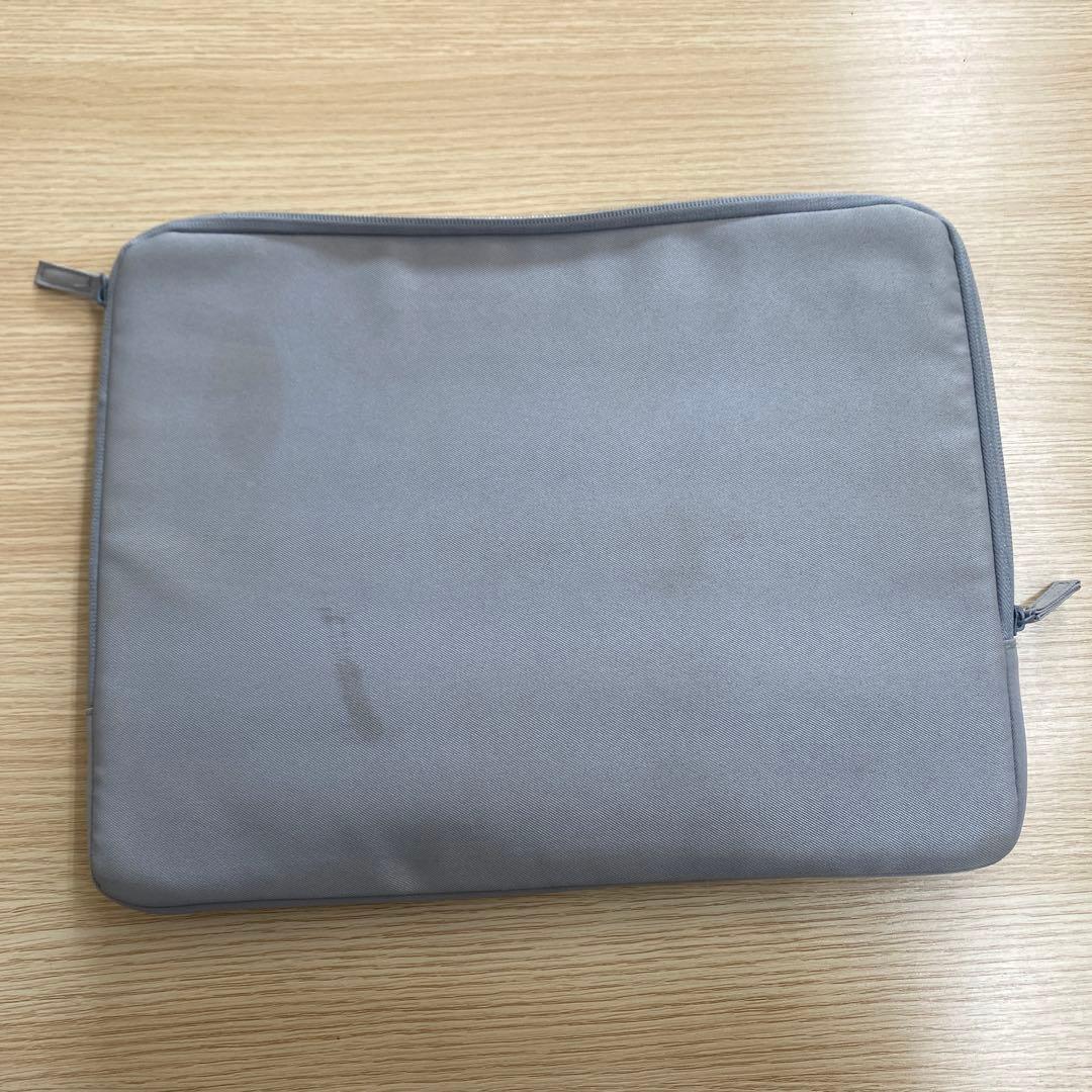 Apple MacBook Air M2 13インチ