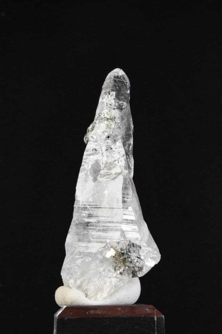 パキスタン スカルドゥ産 トレモライトインクォーツ