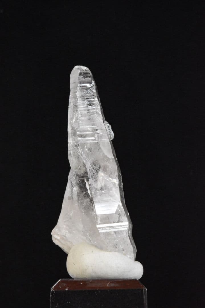 パキスタン スカルドゥ産 トレモライトインクォーツ