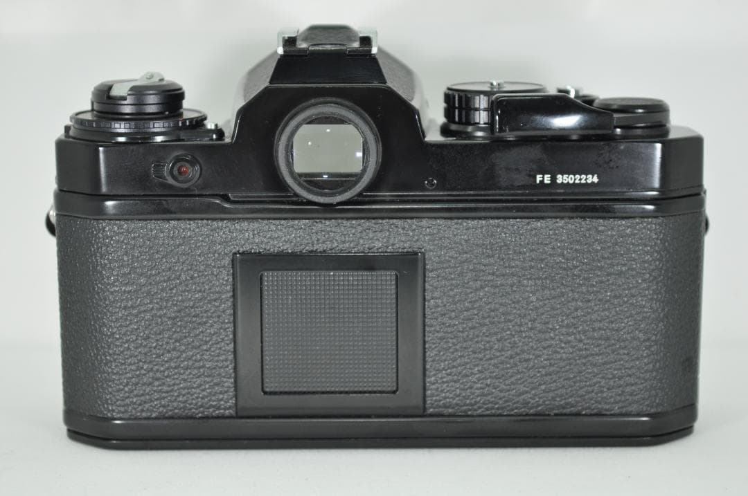 超美品！ モルト交換 清掃済 簡易整備済 人気の Nikon ニコン FE ♪