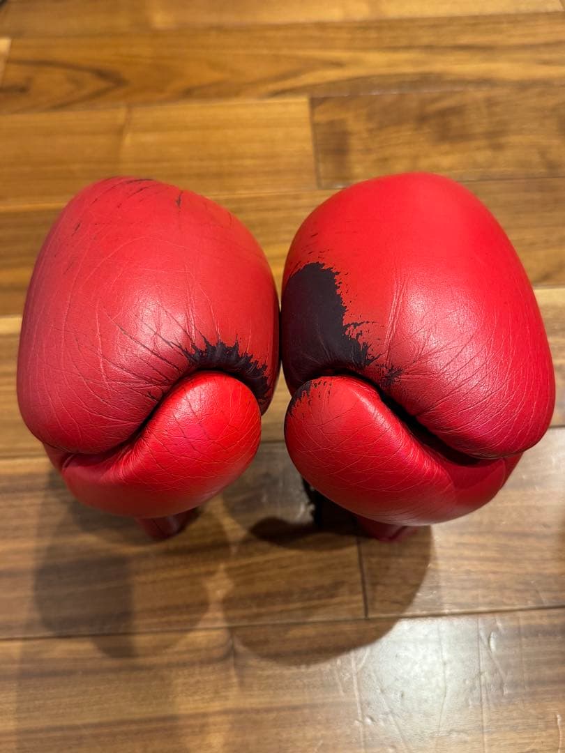Winning ボクシンググローブ 8 oz 赤