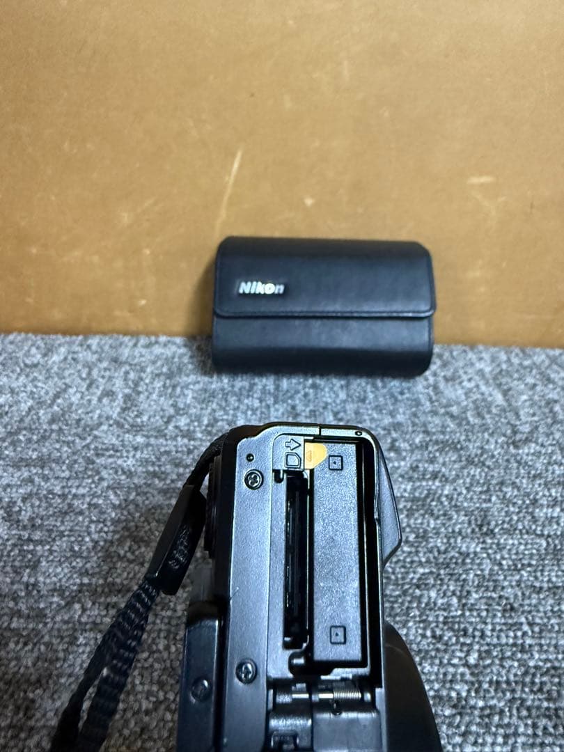 断*離様 Nikon cool pix A900 本体