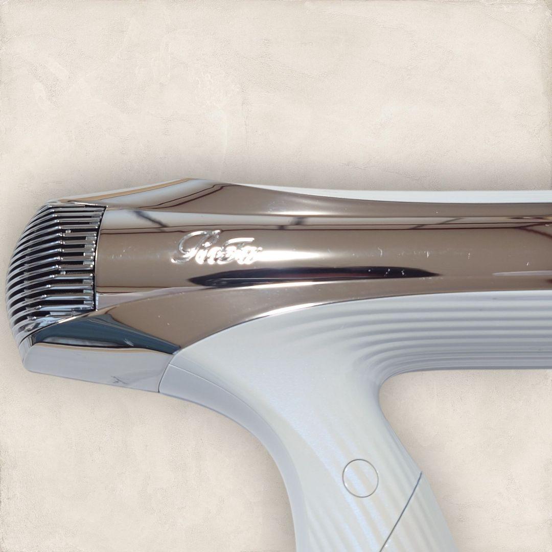 ✨特別価格✨ リファ ビューテックドライヤー RE-AX-02A ホワイト