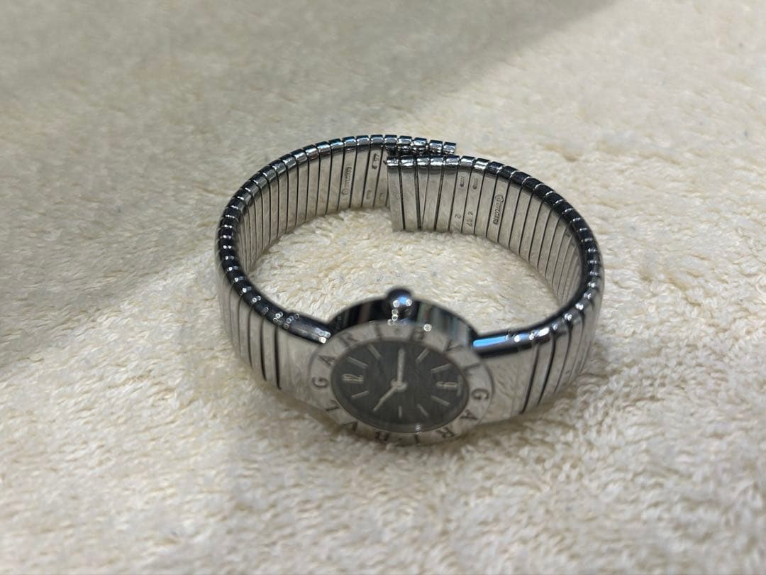 BVLGARI ブルガリ　トゥボガス　バングルウォッチブルガリブルガリ　クォーツ