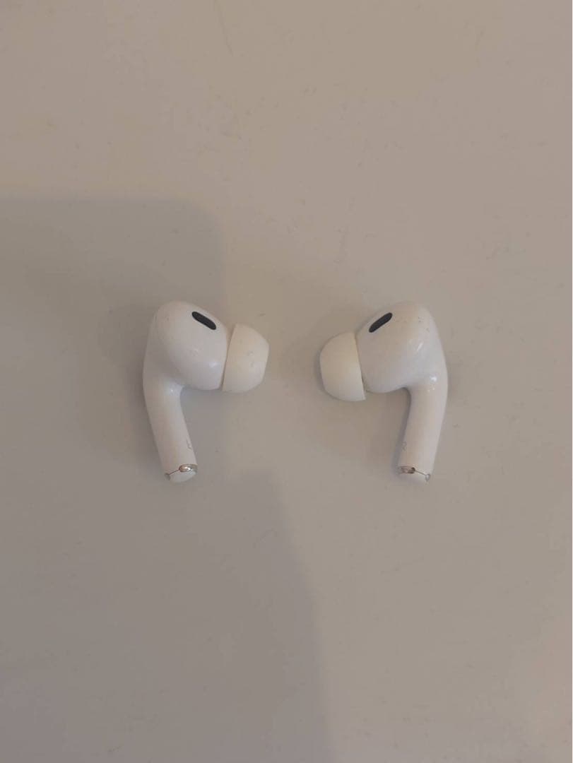 AirPods pro 第2世代 本体 充電ケース付き