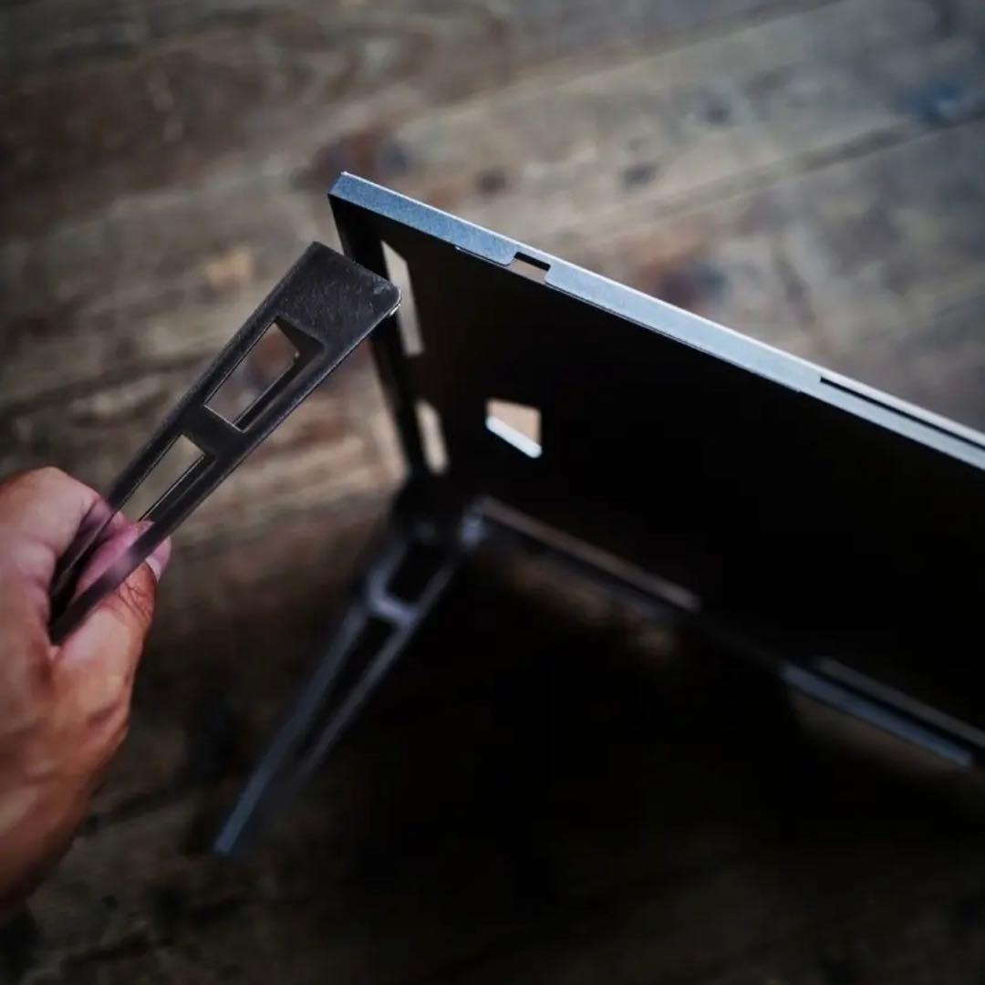 ★shiromani peaker's leg SUS ステンレス ミニテーブル