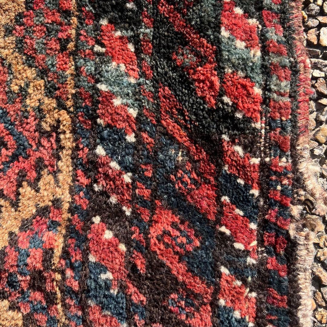 年末セール☆アンティーク絨毯 バルーチ族 バーリシトの袋表 手織りトライバルラグ