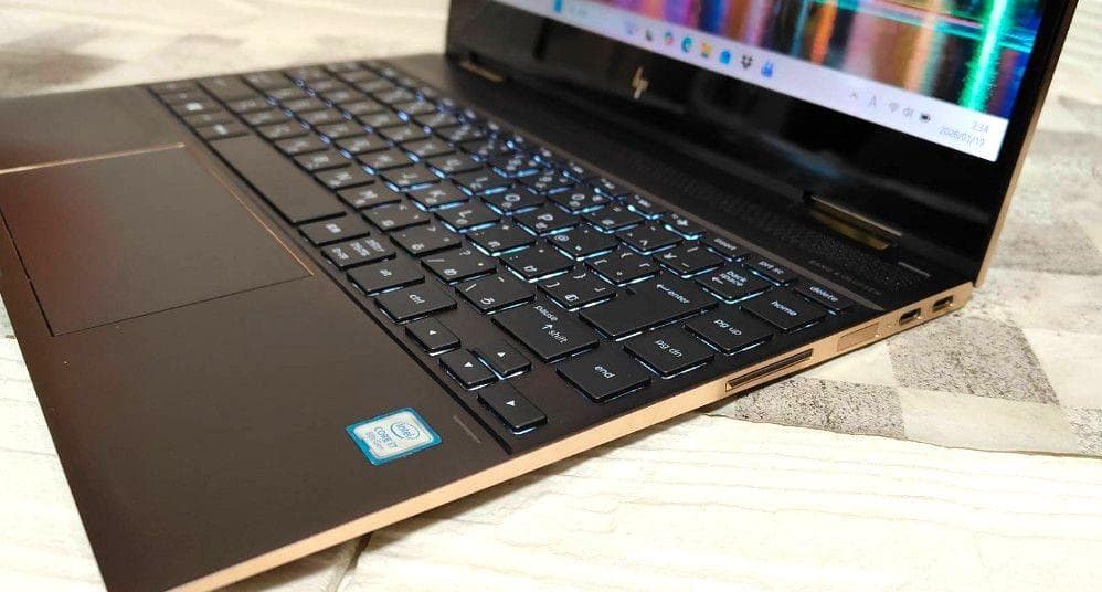HP　Spectre x360　 i7　ノート　パソコン