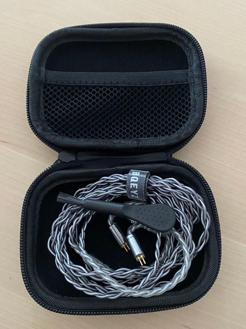 BQEYZ ビーキューアイズ イヤホン Winter ブラック 4.4mm①