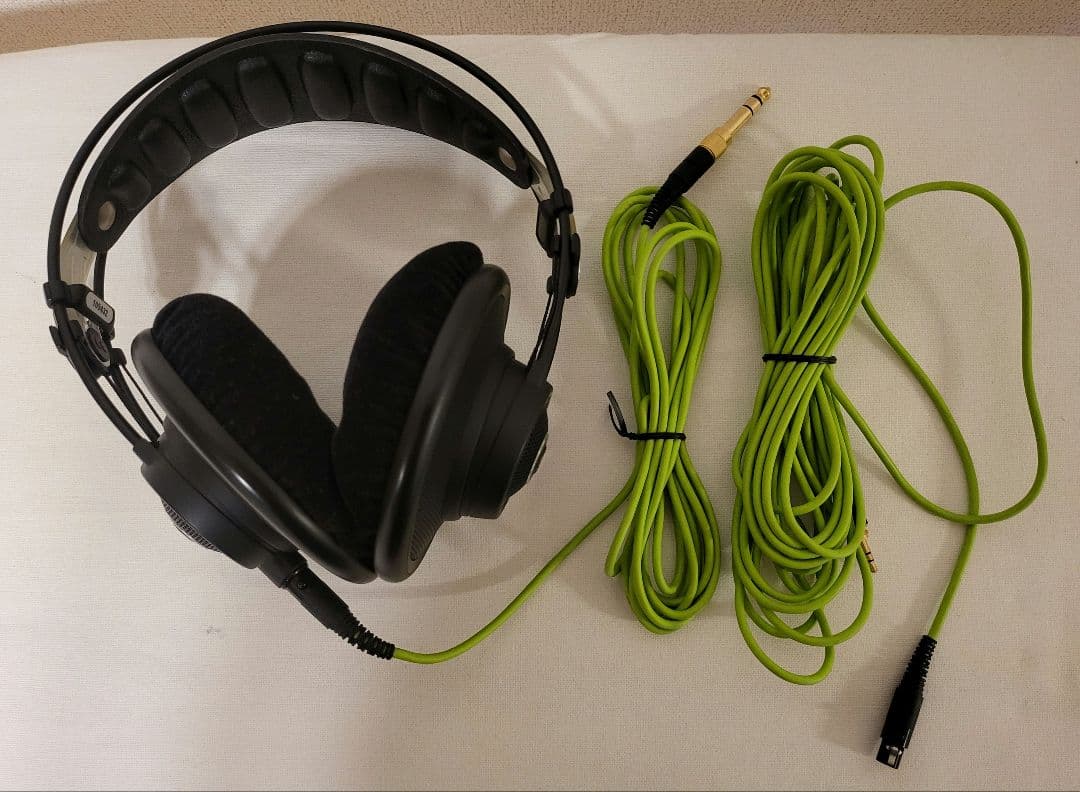 ヘッドホン AKG Q701