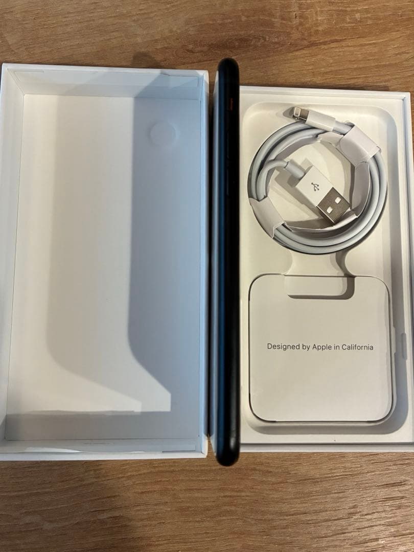 Apple iPhone SE 第3世代　128GB ミッドナイト