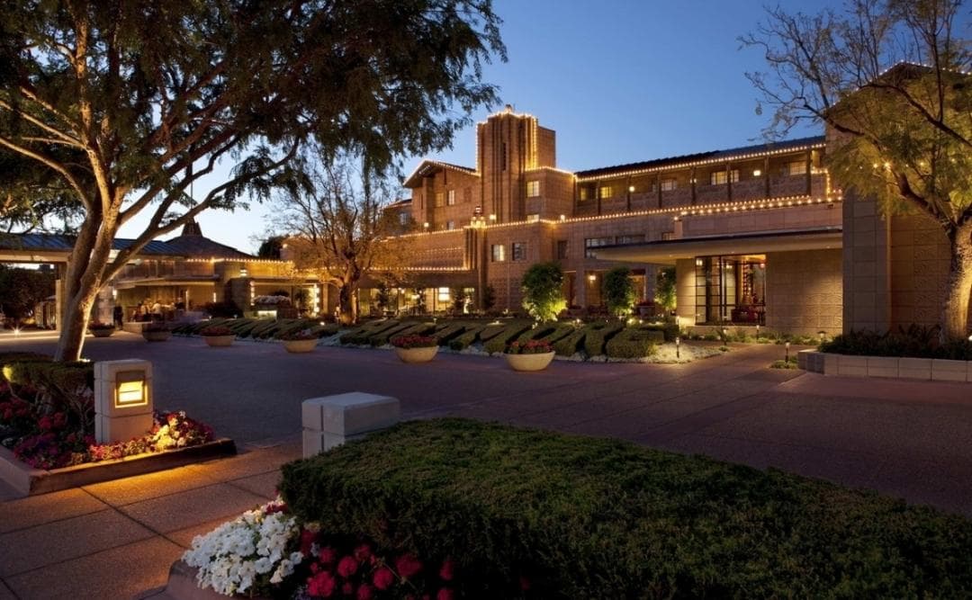 フランク・ロイド・ライト ヴィンテージステンドグラス 大型木製フレーム アリゾナ