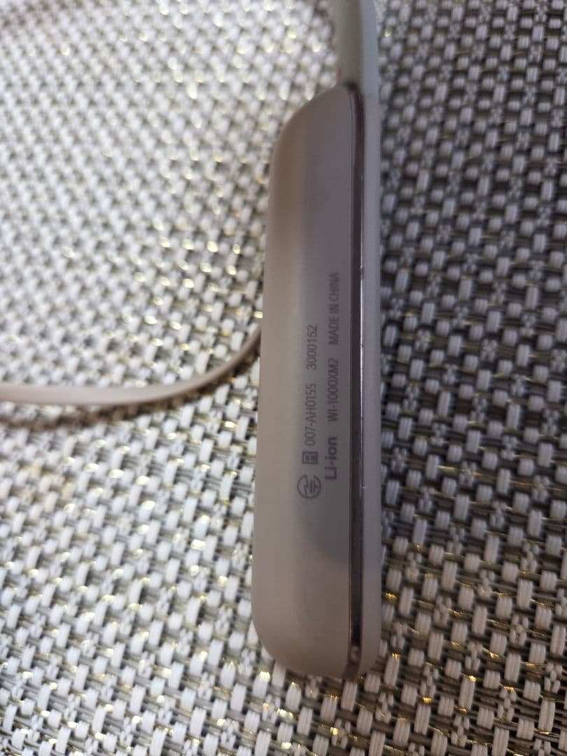 SONY WI-1000XM2 プラチナシルバー（本体のみ・動作確認済み）